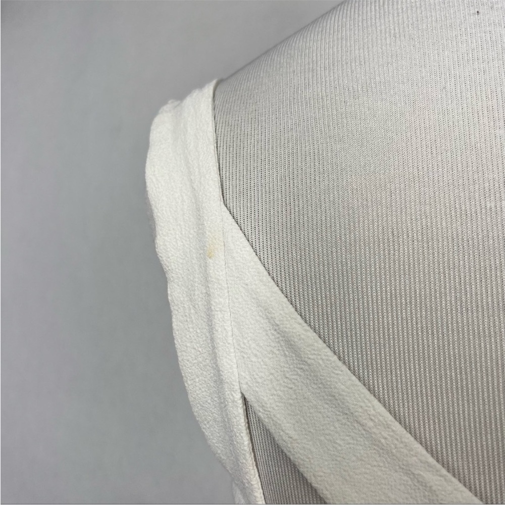 Sandro White Women’s Square Neck Ruffles Sleeveless Top Size 2 - Picture 7 of 7